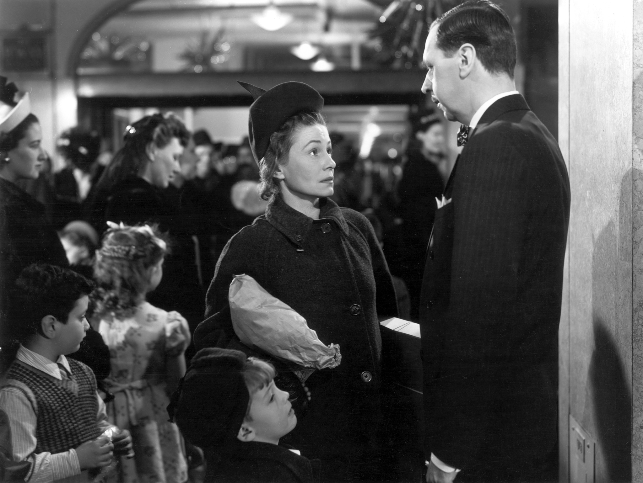 Still of Thelma Ritter and Anthony Sydes in Miracle on 34th Street (1947)