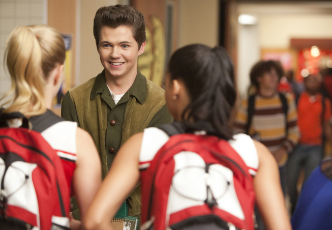 Still of Naya Rivera and Damian McGinty in Glee (2009)