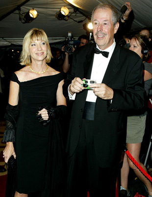 Denys Arcand and Denise Robert at event of Les invasions barbares (2003)