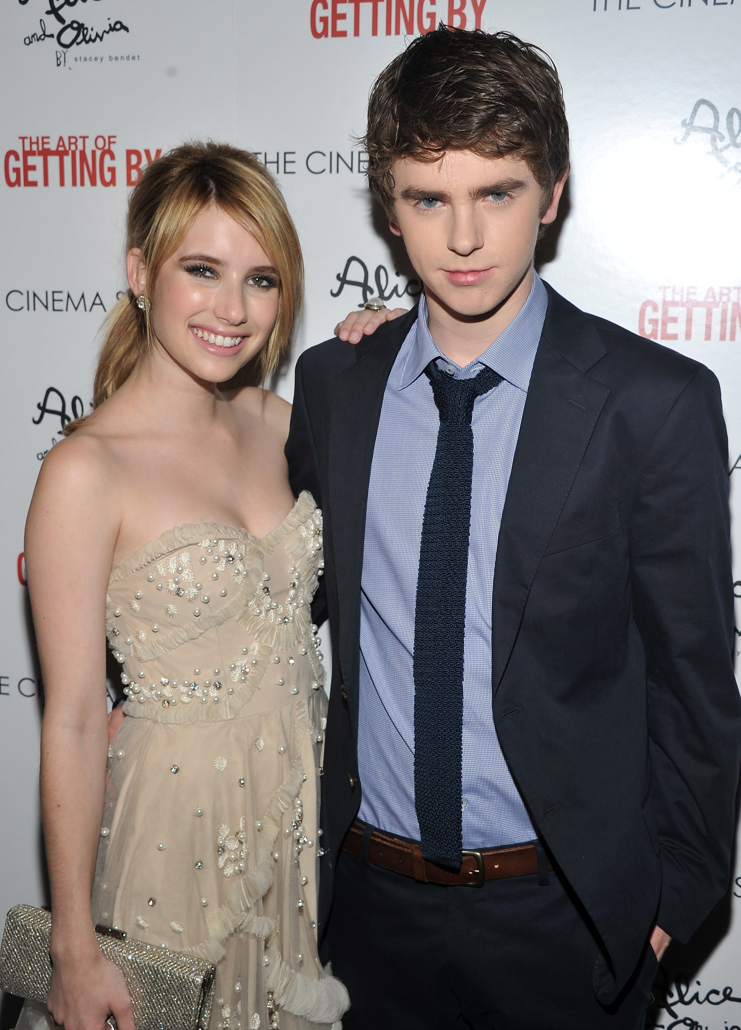 Freddie Highmore and Emma Roberts at event of The Art of Getting By (2011)