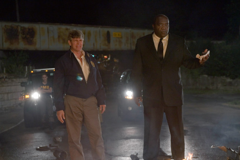 Eric Roberts and Yaphet Kotto in Witless Protection (2008)