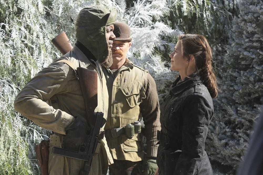 Still of Neal McDonough, Leonard Roberts and Hayley Atwell in Agent Carter (2015)