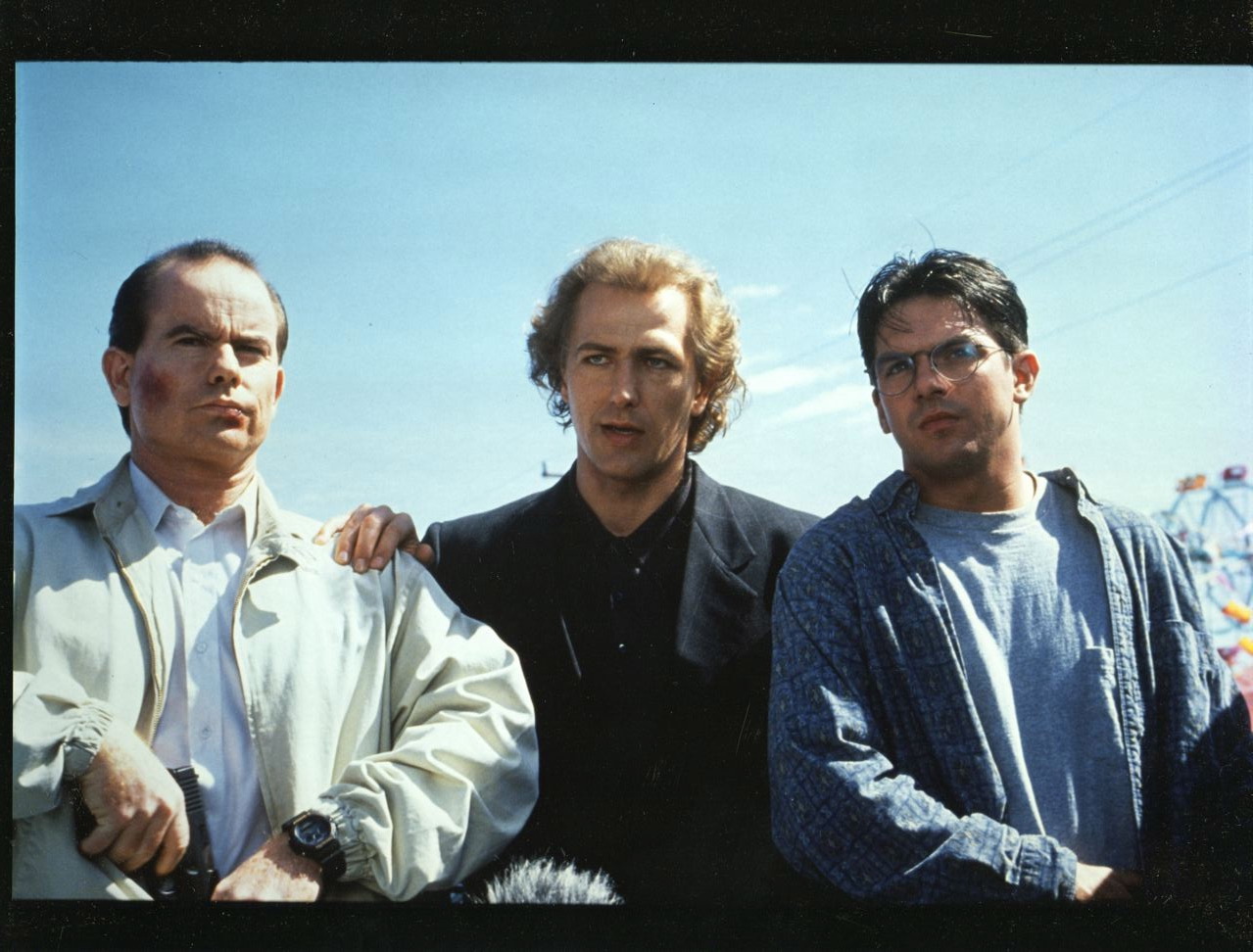 Marc Macaulay (as Vincent), Bruce Payne (as Charles Rane), and Cameron Roberts (as Mathew) in Passenger 57.