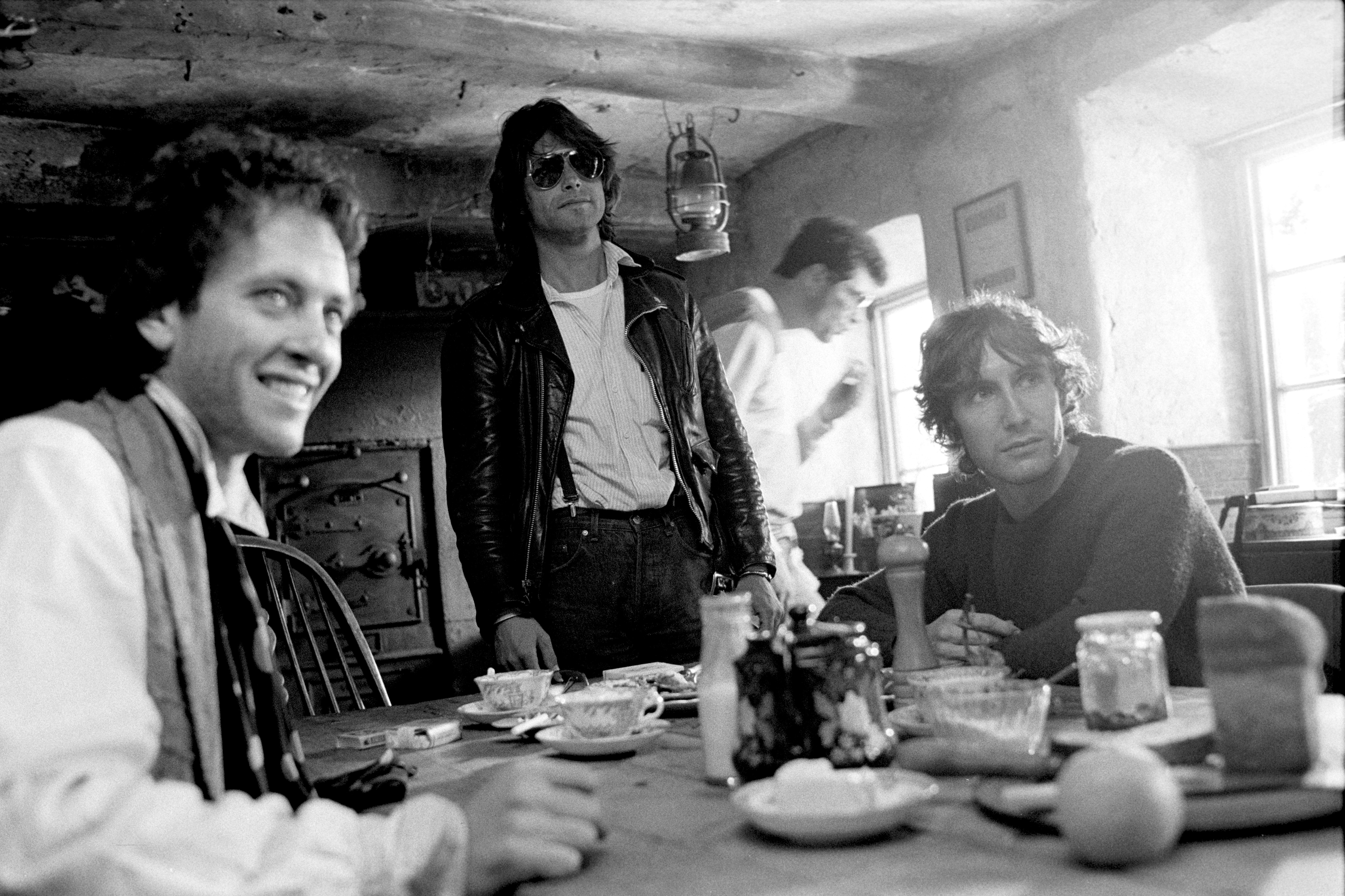 Still of Richard E. Grant, Paul McGann and Bruce Robinson in Withnail & I (1987)