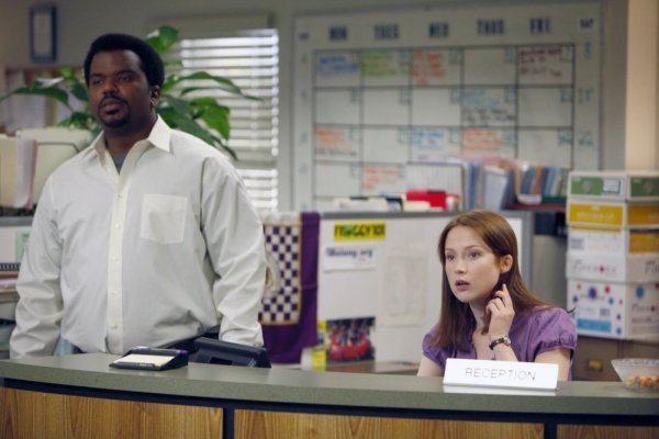 Still of Craig Robinson and Ellie Kemper in The Office (2005)