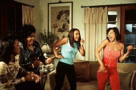 Still of Vivica A. Fox and Wendy Raquel Robinson in Two Can Play That Game (2001)