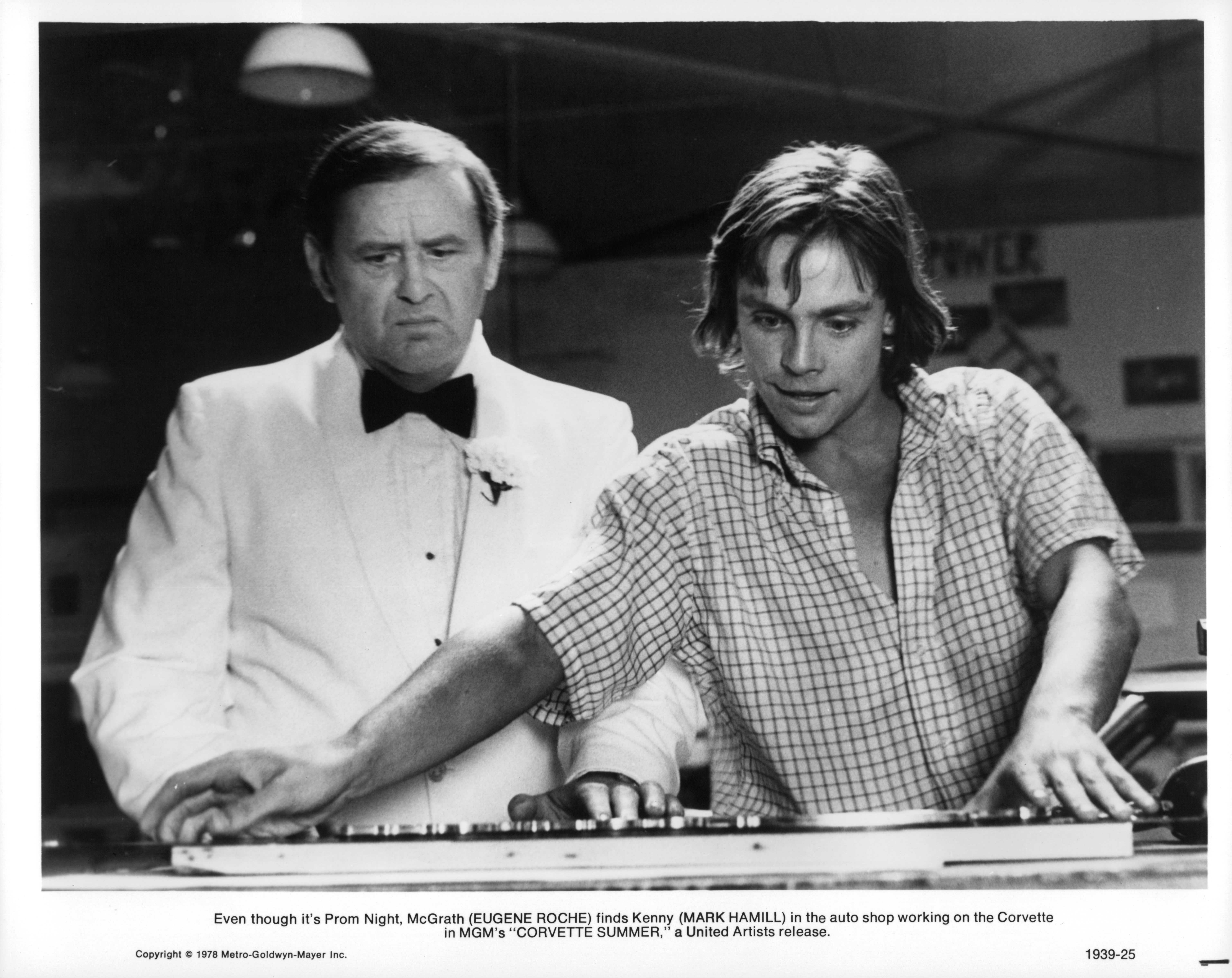 Still of Mark Hamill and Eugene Roche in Corvette Summer (1978)