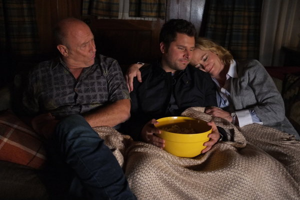 Still of Corbin Bernsen, Cybill Shepherd and James Roday in Aiskiaregys (2006)