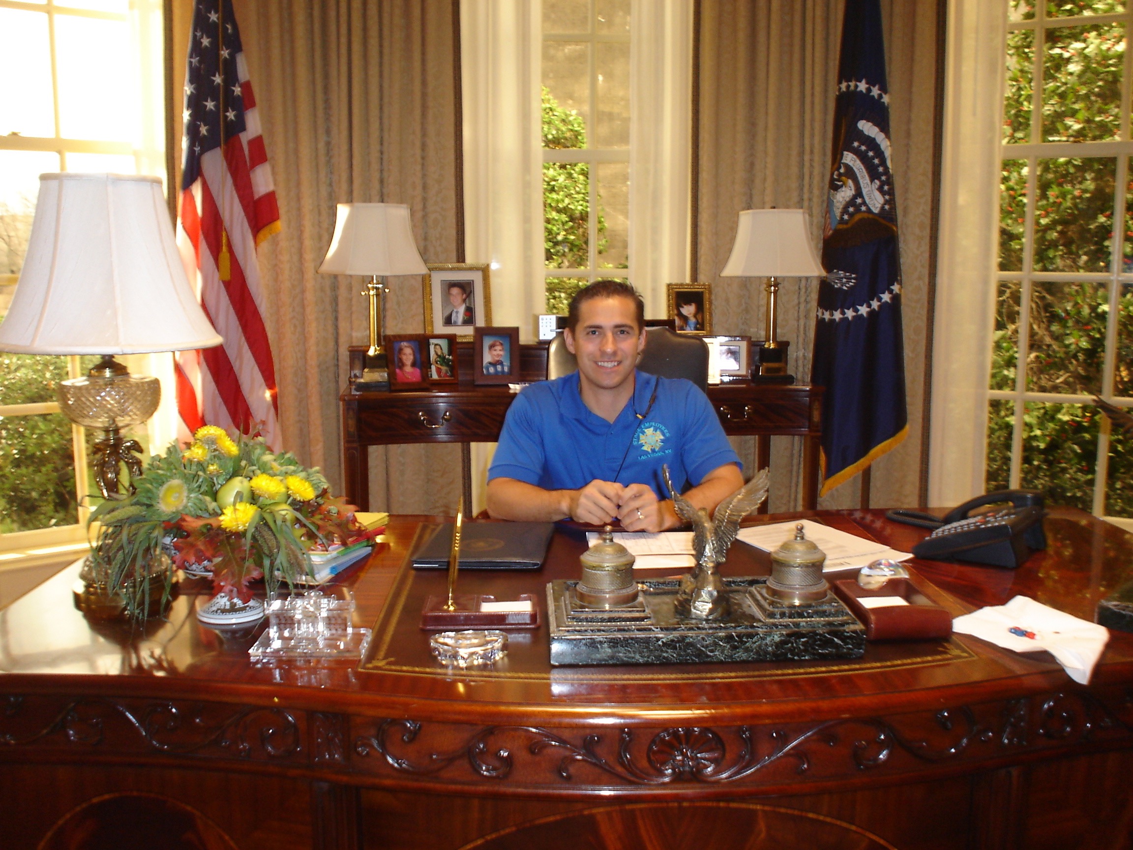 On the Set of Commander in Chief