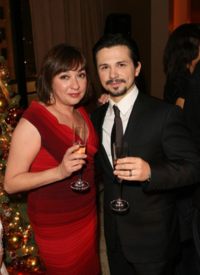 Elizabeth Peña and Freddy Rodríguez at event of Nothing Like the Holidays (2008)