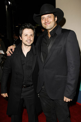 Robert Rodriguez and Freddy Rodríguez at event of Grindhouse (2007)