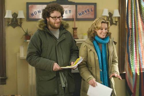 Still of Elizabeth Banks and Seth Rogen in Zack and Miri Make a Porno (2008)