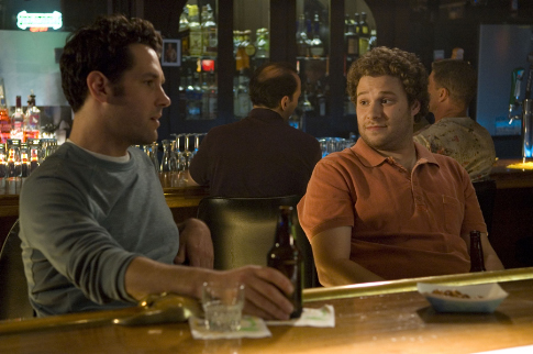 Still of Seth Rogen and Paul Rudd in Knocked Up (2007)