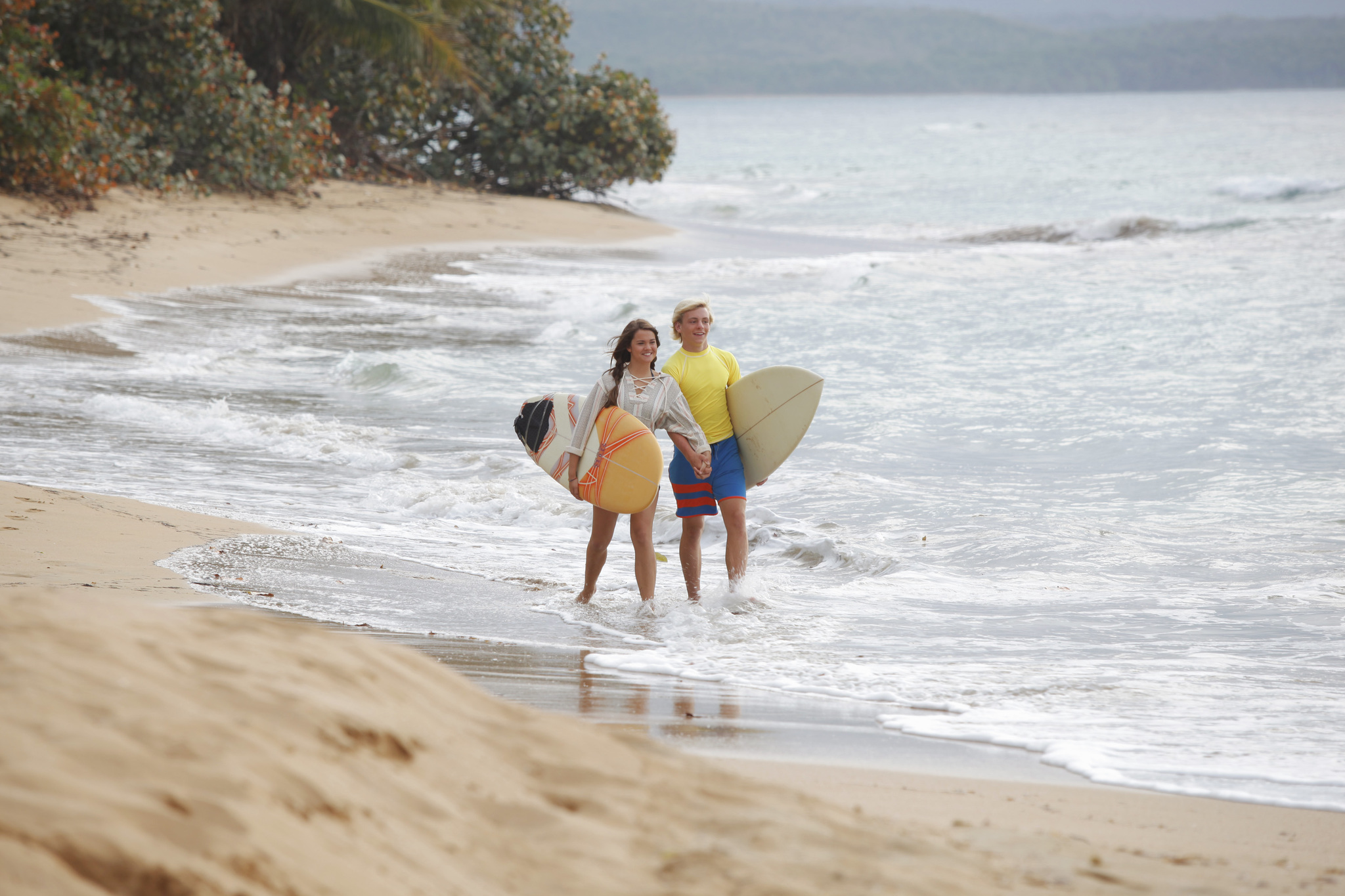 Still of Francisco Román, Maia Mitchell and Ross Lynch in Teen Beach Movie (2013)