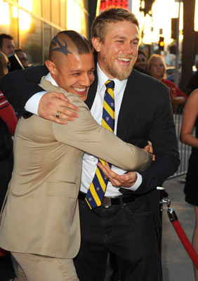 Charlie Hunnam and Theo Rossi at event of Sons of Anarchy (2008)