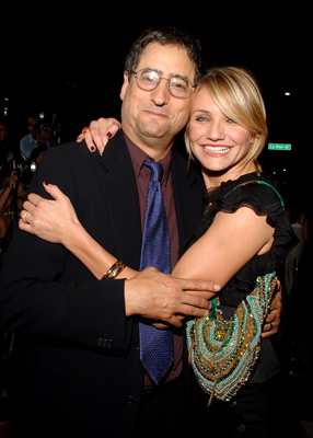 Cameron Diaz and Tom Rothman at event of As - ne blogesne (2005)