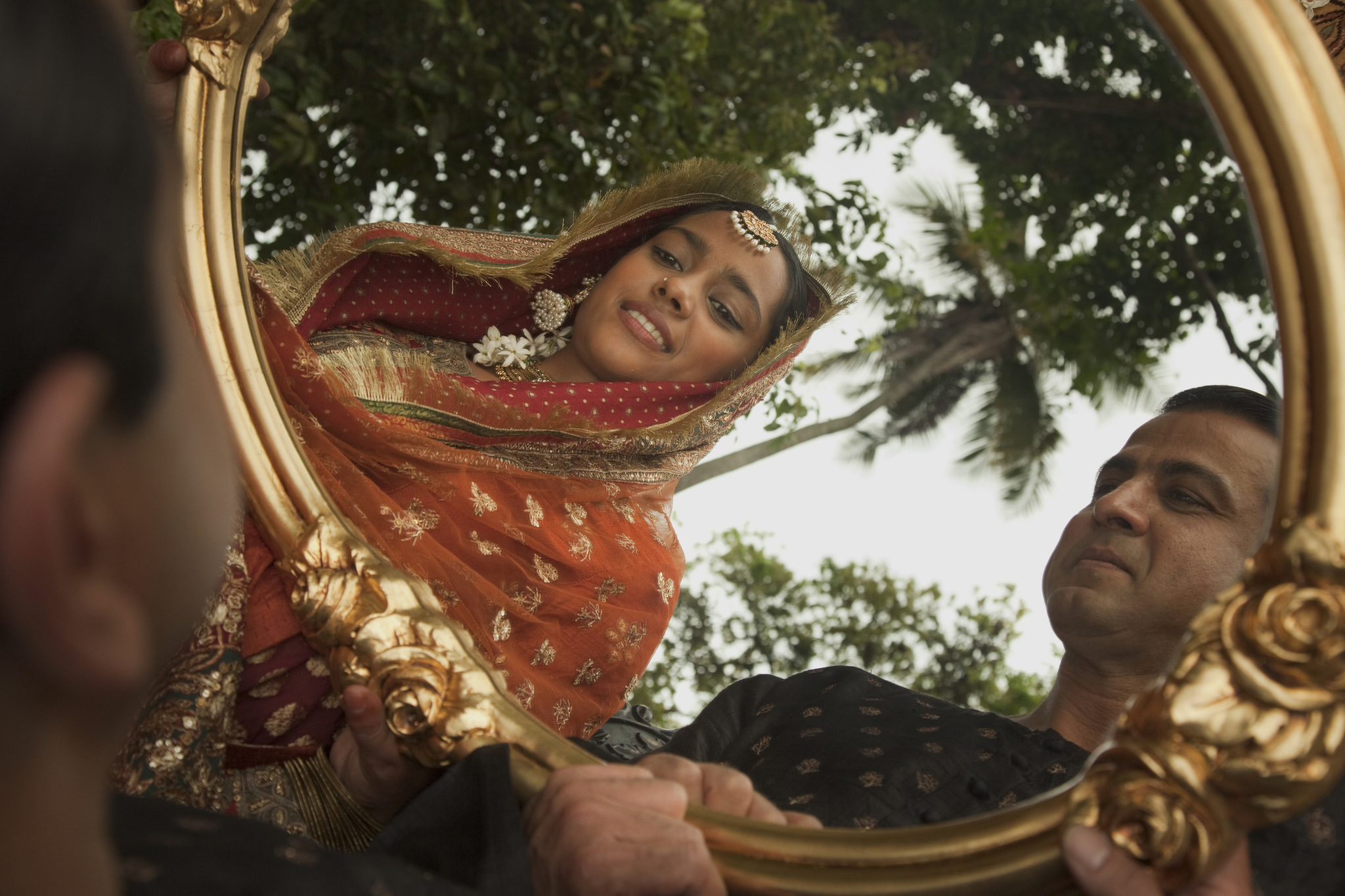 Still of Ronit Roy and Shahana Goswami in Midnight's Children (2012)
