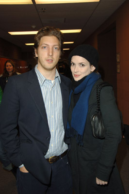 Winona Ryder and Henry Alex Rubin at event of The Darwin Awards (2006)