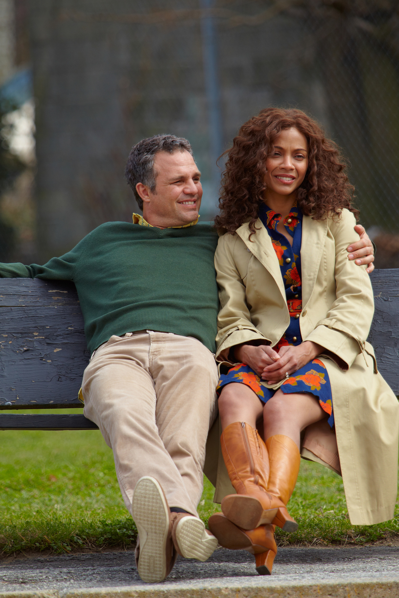 Still of Mark Ruffalo and Zoe Saldana in Infinitely Polar Bear (2014)