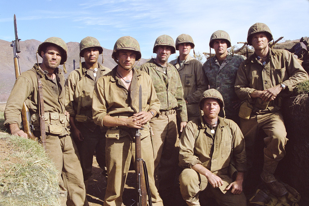 Still of Nicolas Cage, Noah Emmerich, Adam Beach, Martin Henderson, Mark Ruffalo and Brian Van Holt in Windtalkers (2002)