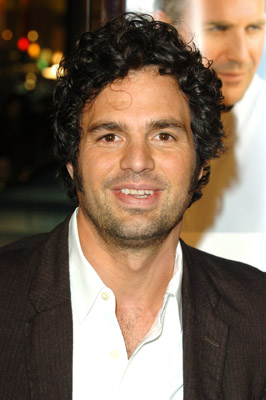 Mark Ruffalo at event of Rumor Has It... (2005)