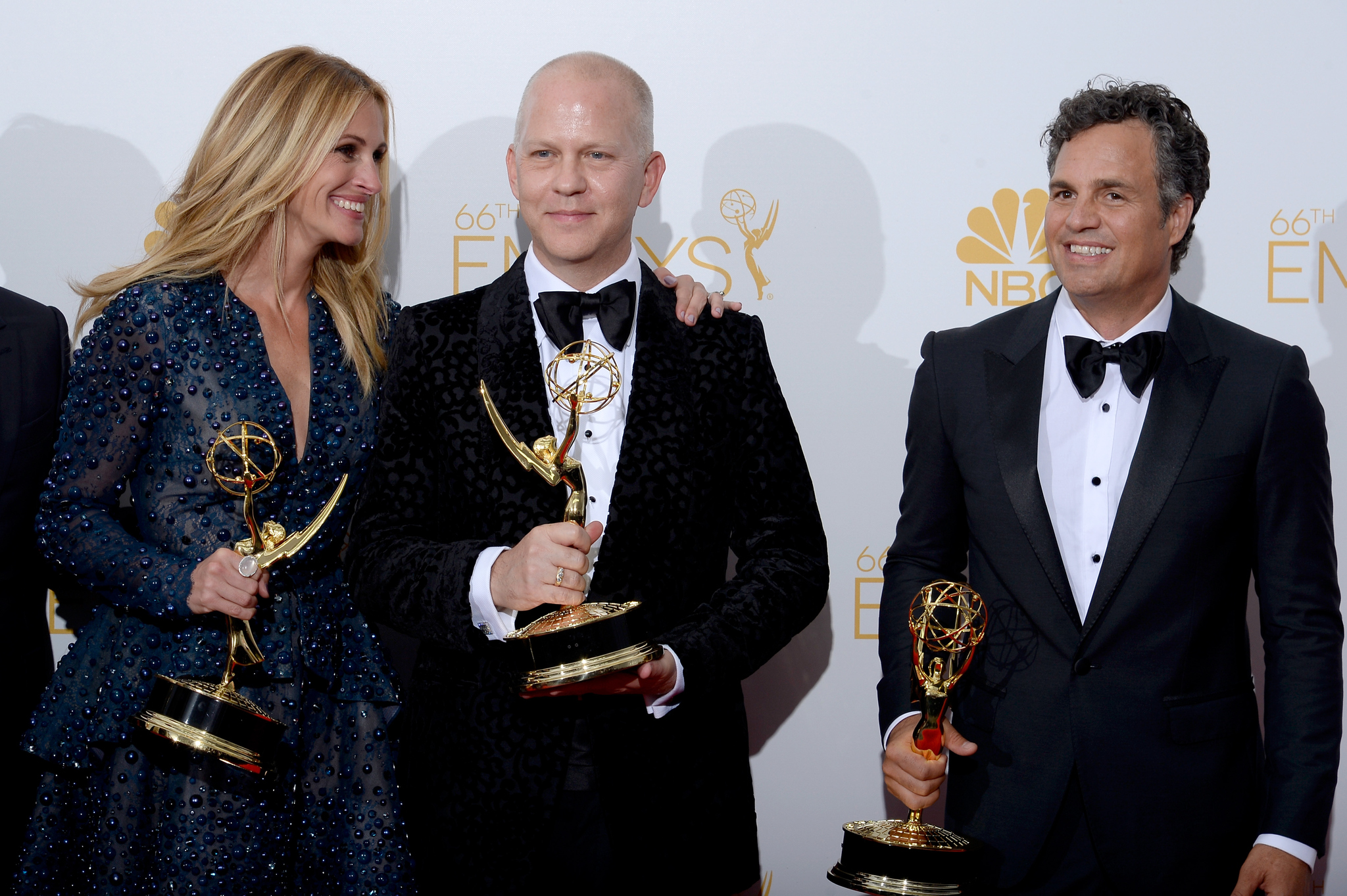 Julia Roberts, Ryan Murphy and Mark Ruffalo at event of The 66th Primetime Emmy Awards (2014)