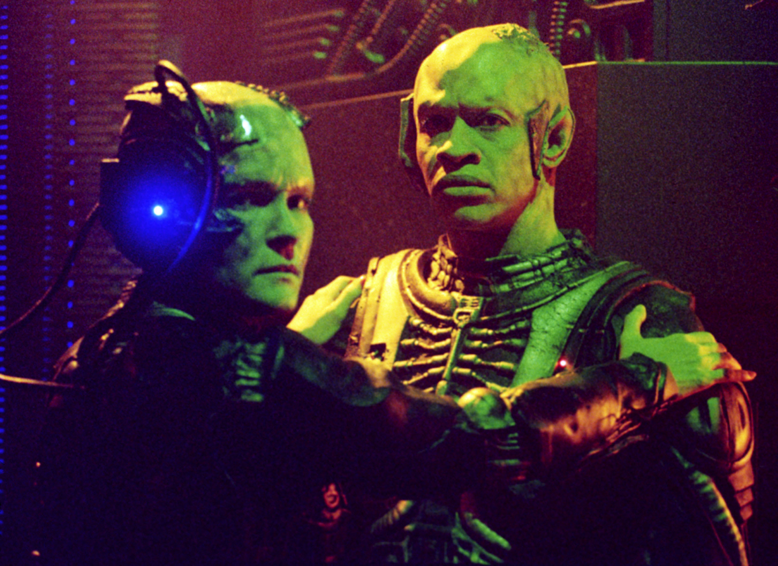 Still of Kate Mulgrew and Tim Russ in Star Trek: Voyager (1995)