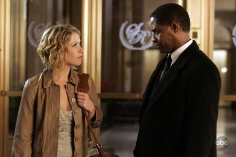 Still of Christina Applegate and Tim Russ in Samantha Who? (2007)