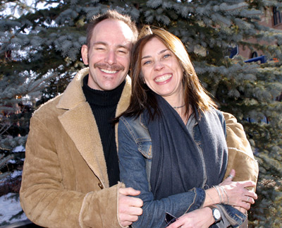 Clint Jordan and Kirsten Russell at event of Balseros (2002)