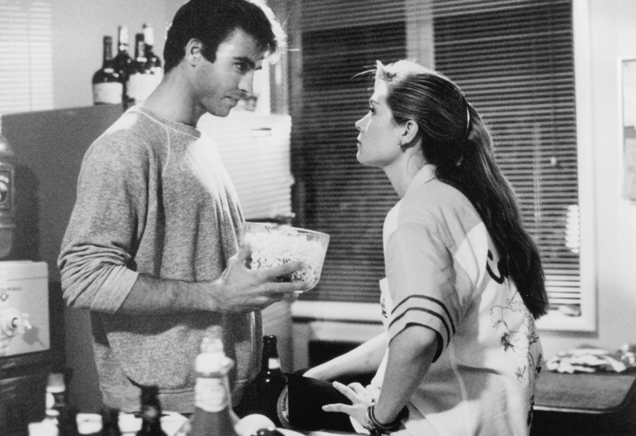 Still of Theresa Russell and Jeff Fahey in Impulse (1990)