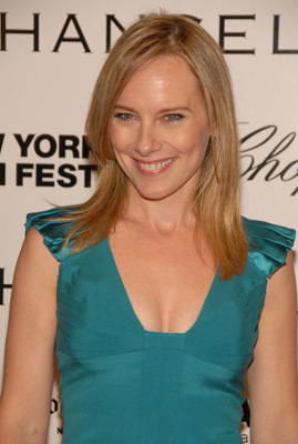 Amy Ryan at event of Laumes vaikas (2008)