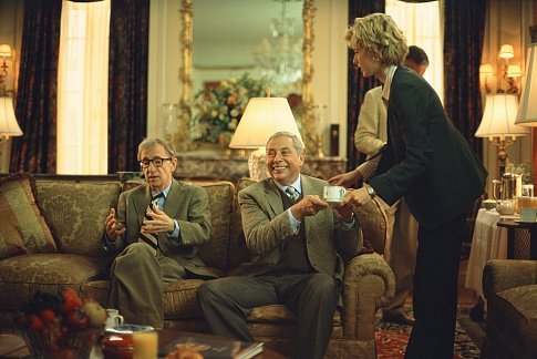 Director Val Waxman (WOODY ALLEN, left) and his agent Al Hack (MARK RYDELL) meet with studio executive Ellie (TÉA LEONI) in hopes that Val will be able to direct Ellie's next movie in Woody Allen's latest contemporary comedy HOLLYWOOD ENDING, being distributed domestically by DreamWorks.