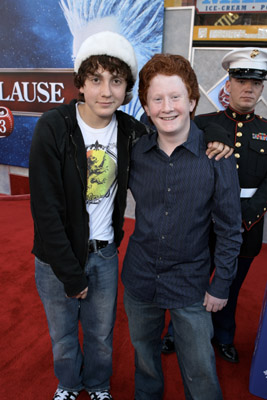 Daryl Sabara and Charlie Stewart at event of The Santa Clause 3: The Escape Clause (2006)