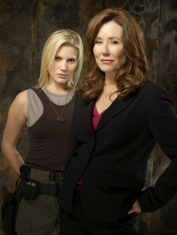 Still of Mary McDonnell and Katee Sackhoff in Battlestar Galactica (2004)