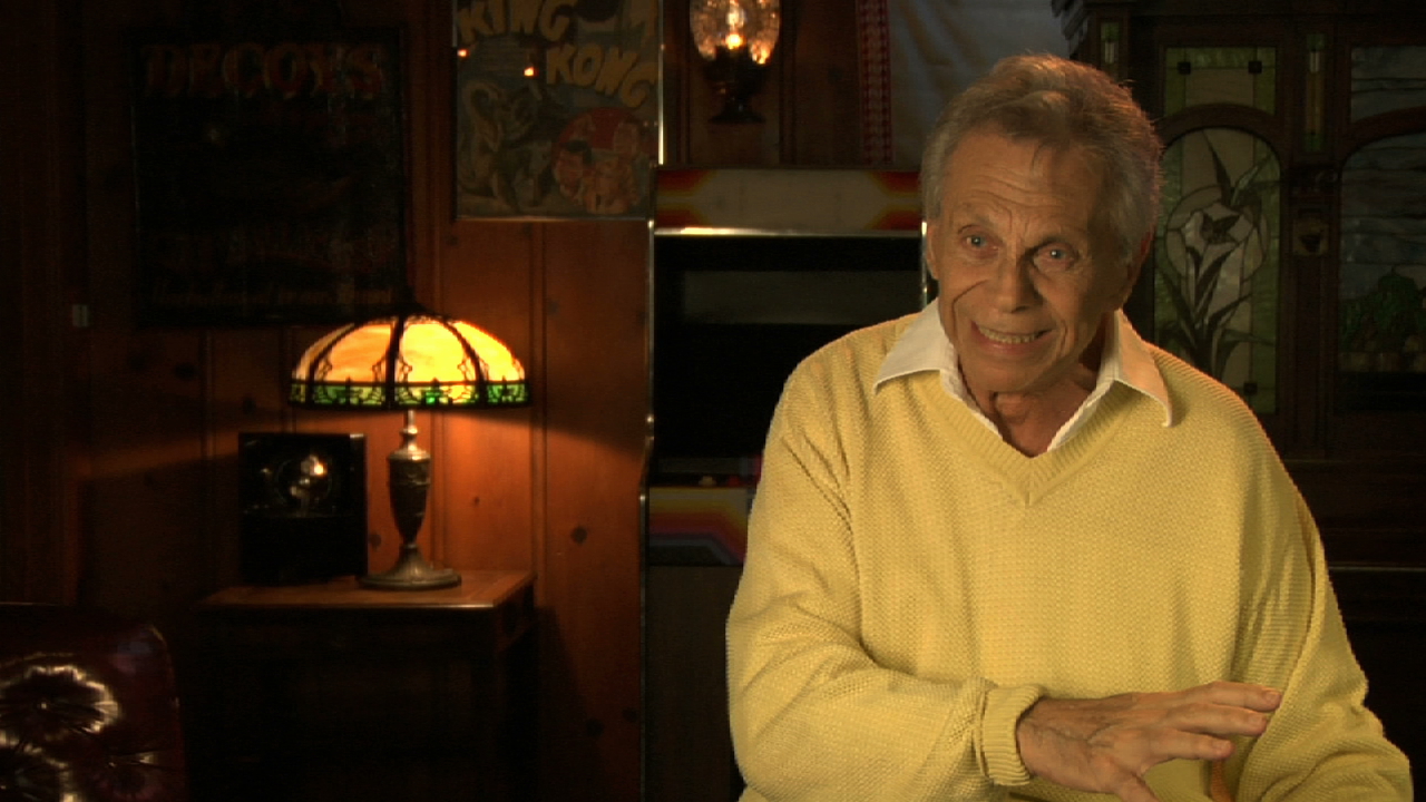 Still of Mort Sahl in When Comedy Went to School (2013)