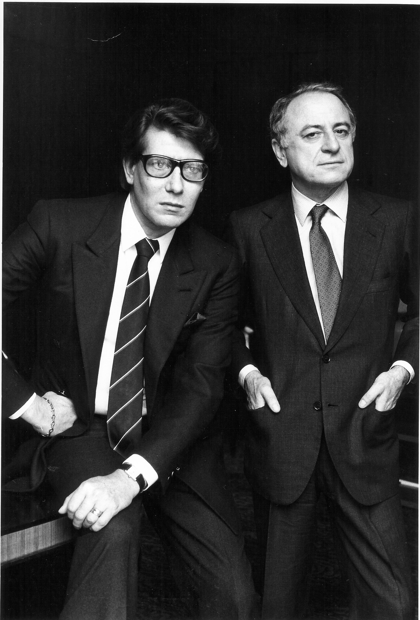 Still of Yves Saint-Laurent and Pierre Bergé in L'amour fou (2010)