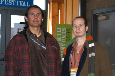 Gilbert Salas and Joshua Homnick at event of Sailing the Master Home (2003)