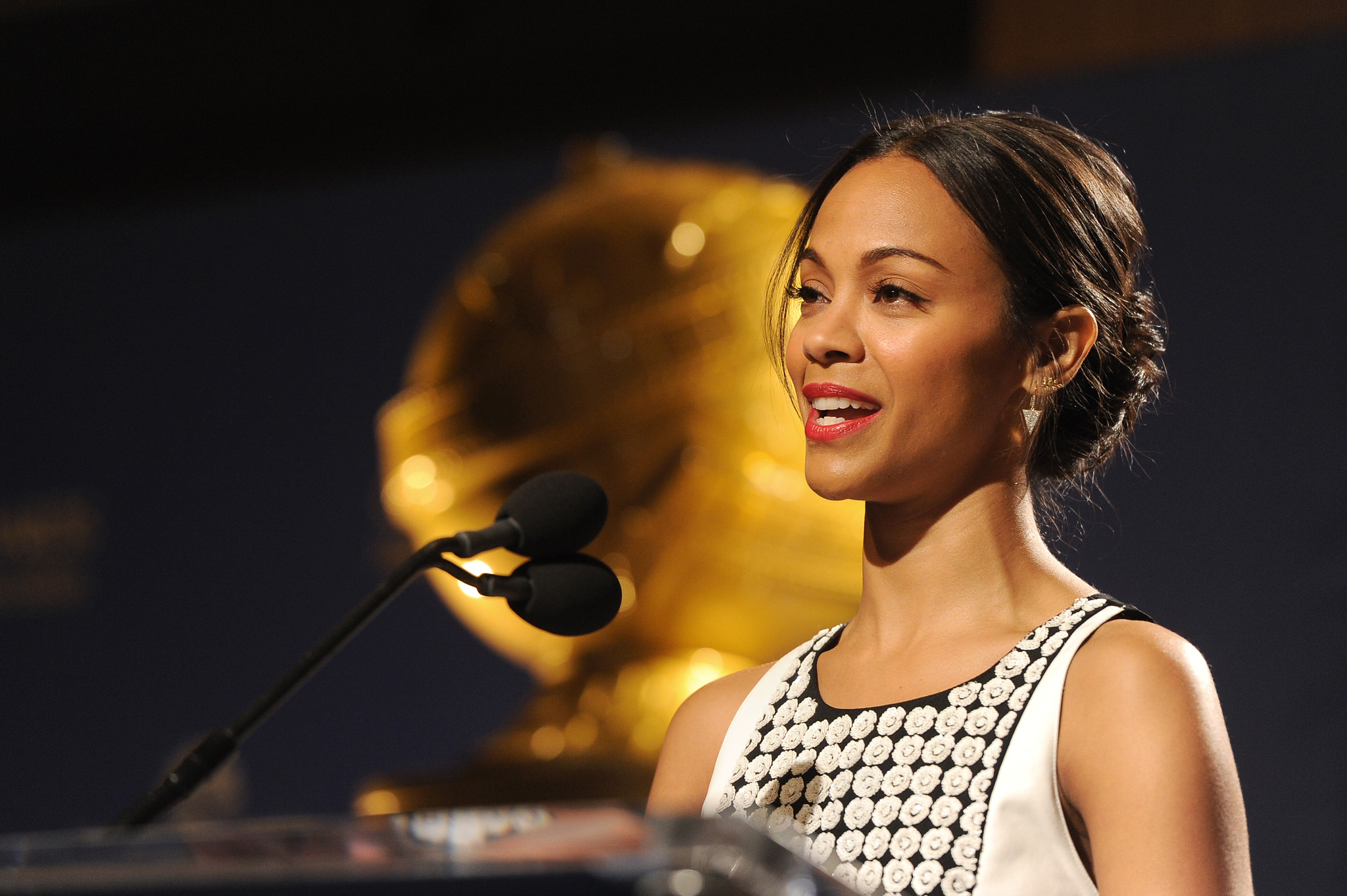 Zoe Saldana at event of 71st Golden Globe Awards (2014)