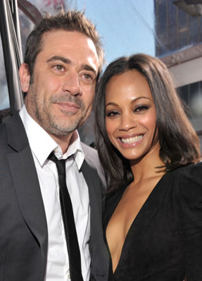 Jeffrey Dean Morgan and Zoe Saldana at event of The Losers (2010)