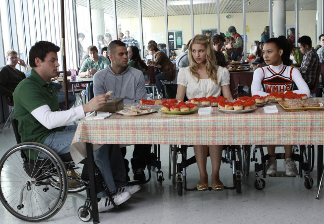 Still of Naya Rivera, Mark Salling, Cory Monteith and Dianna Agron in Glee (2009)