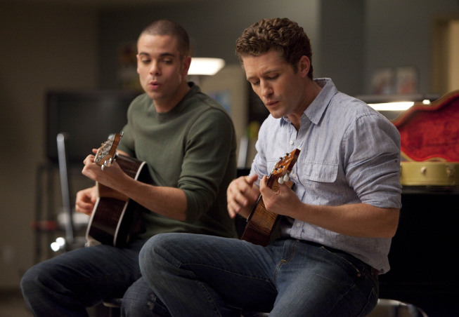 Still of Mark Salling and Matthew Morrison in Glee (2009)