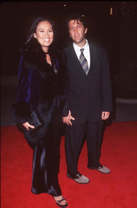Tia Carrere and Elie Samaha at event of Dantes virsukalne (1997)