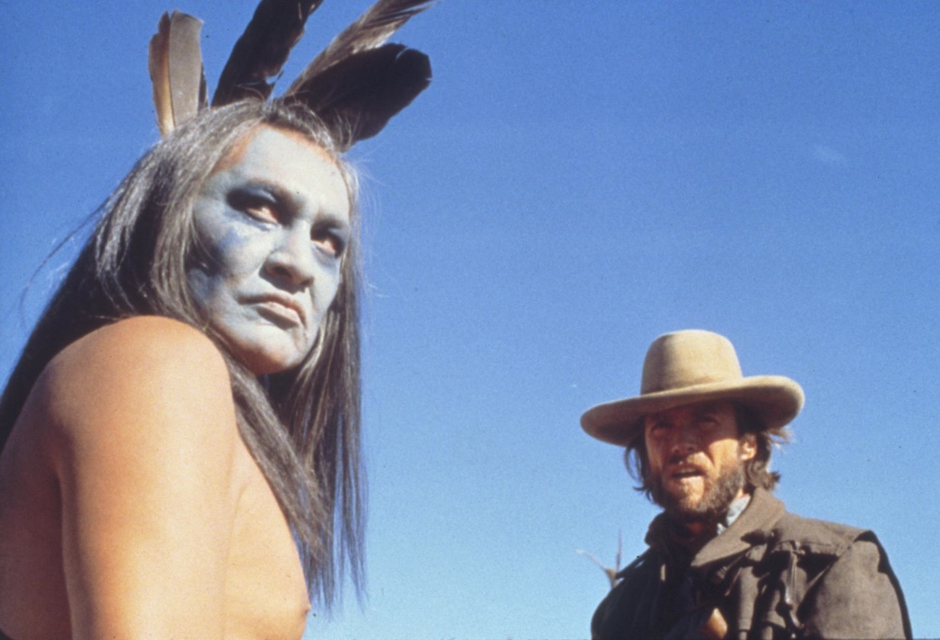 Still of Clint Eastwood and Will Sampson in The Outlaw Josey Wales (1976)