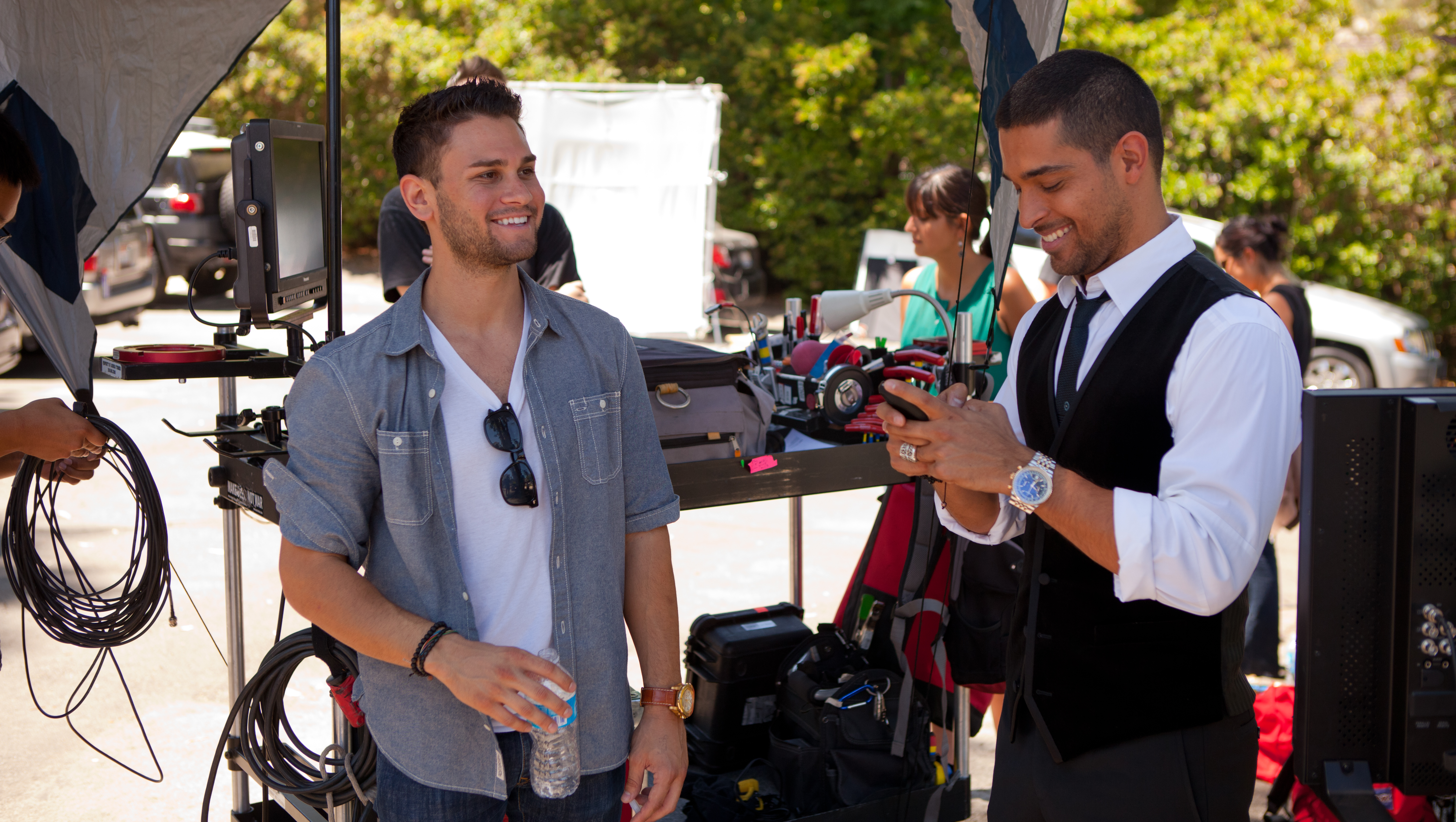 Andrew Sandler on set Directing with Wilmer Valderrama