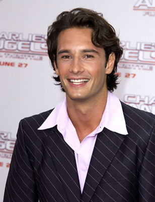 Rodrigo Santoro at event of Charlie's Angels: Full Throttle (2003)