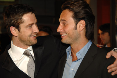 Gerard Butler and Rodrigo Santoro at event of 300 (2006)