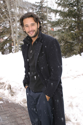 Rodrigo Santoro at event of Carandiru (2003)