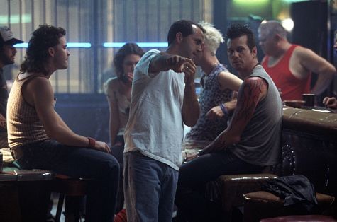 Director DJ Caruso (center) goes over the scene at the Cinder Block Bar with Val Kilmer (right) and Peter Sarsgaard (left).