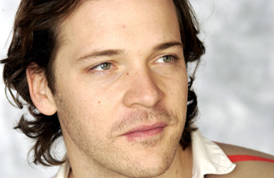 Peter Sarsgaard at event of Empire (2002)