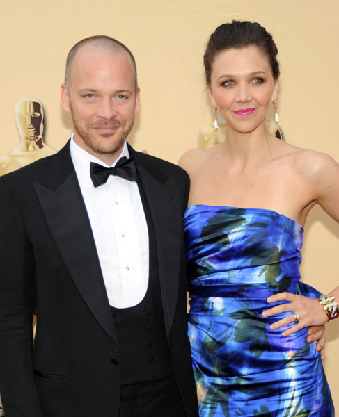 Maggie Gyllenhaal and Peter Sarsgaard at event of The 82nd Annual Academy Awards (2010)